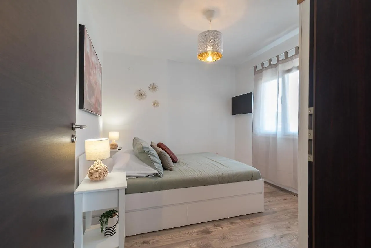 Beach Apartman Marela Slatine 0*,  Croatia