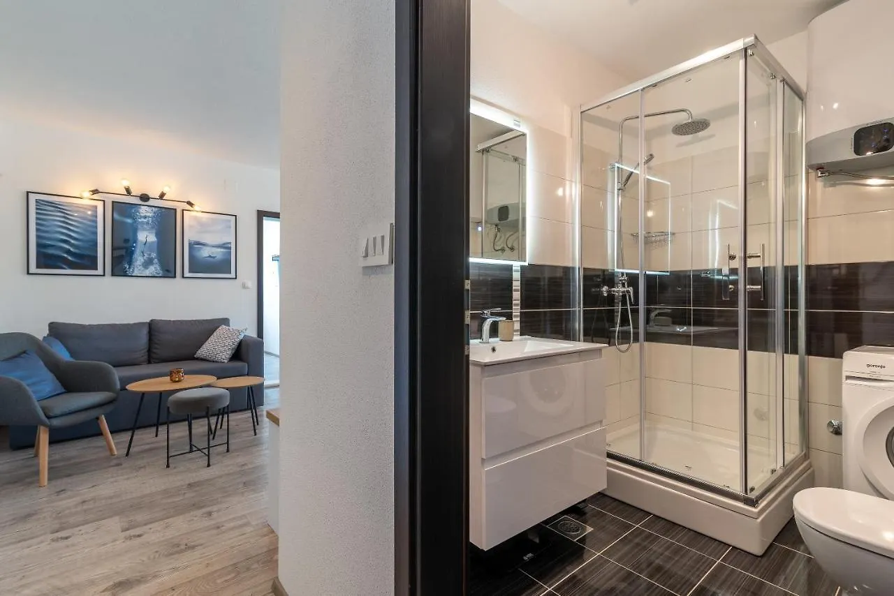 Apartment Beach Apartman Marela Slatine